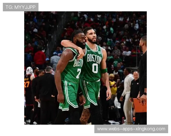 凯尔特人全队多点开花,压制力贯穿始终