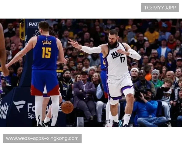 掘金防守日:约基奇中场保护区反应敏捷 掘金防守日:约基奇中场保护区反应敏捷