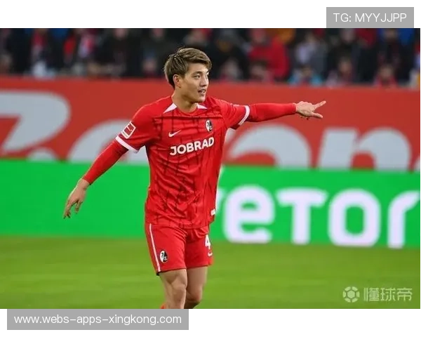 弗莱堡堂安律抢断反击形成亮点